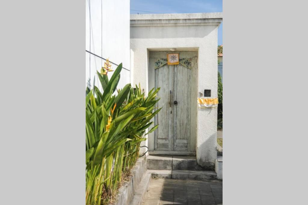 Kiki Village Bathtub And Living Room Canggu  Ngoại thất bức ảnh